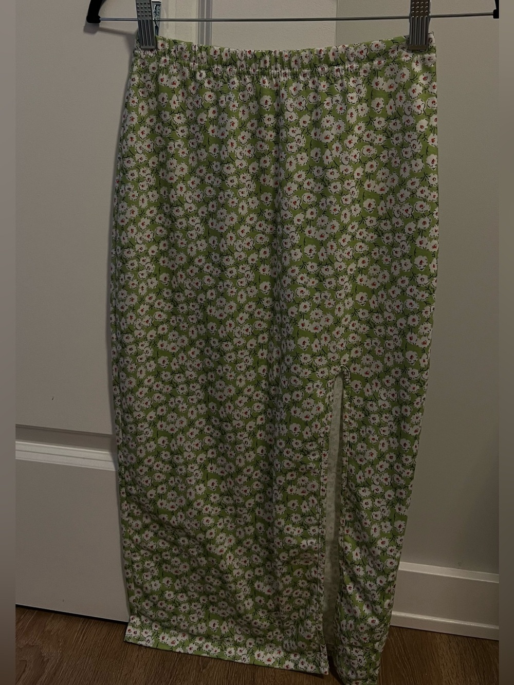 SHEIN Green Floral Midi Skirt with Side Slit
